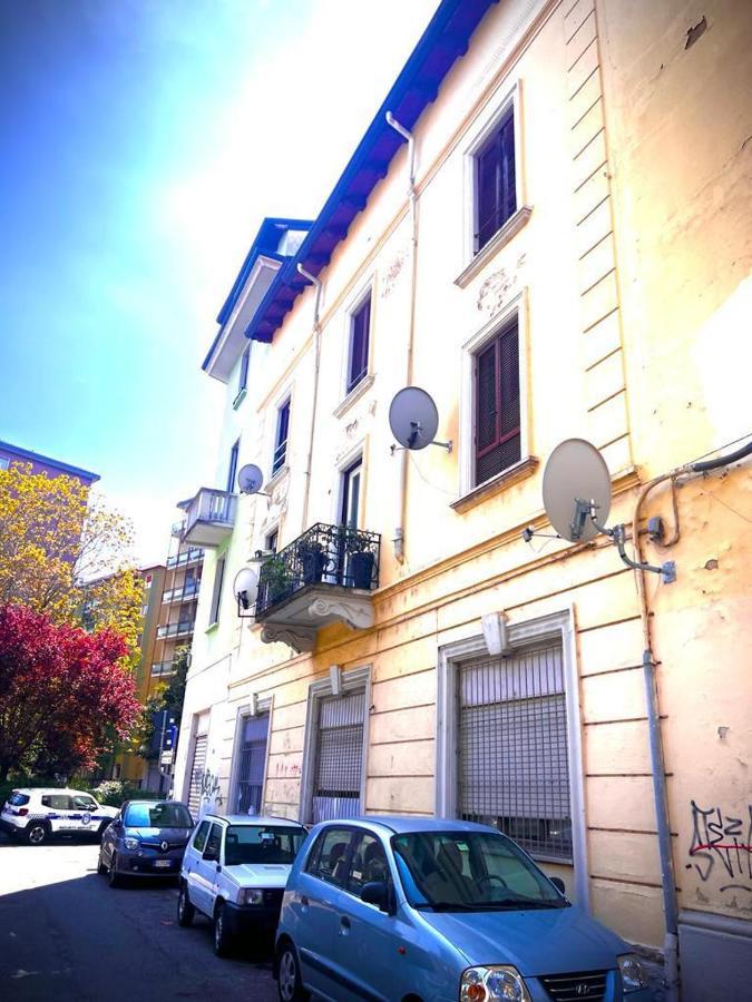 Appartamento Luxury Carrara Milan Bagian luar foto
